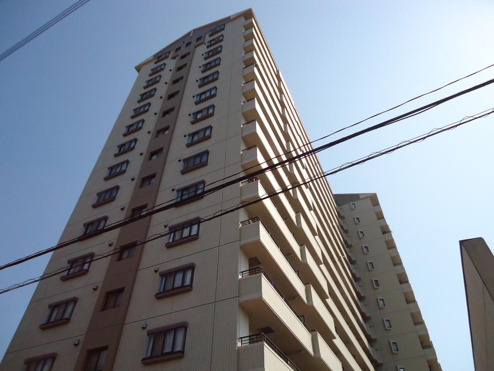 Local appearance photo. Local (11 May 2010) Shooting