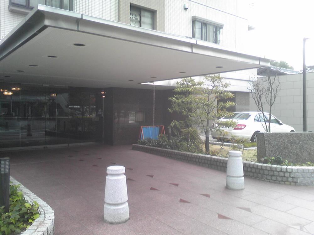 Local appearance photo. Local (11 May 2010) Shooting