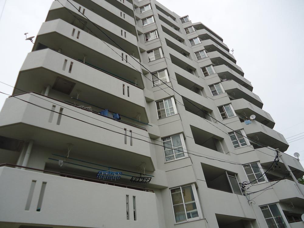 Local appearance photo. Local (10 May 2013) Shooting