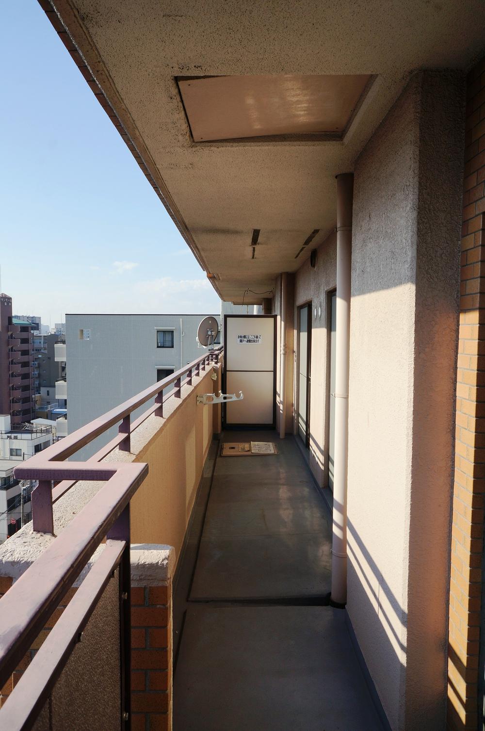 Balcony.  ■ It is a wide balcony