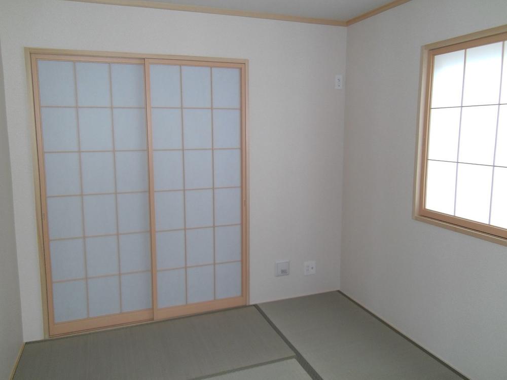 Non-living room. LDK adjacent of the Japanese-style room 6 quires