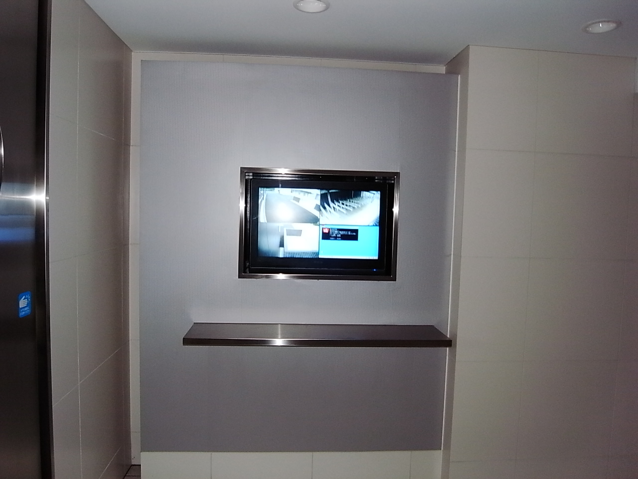 Other common areas. With elevator You can rest assured in with security cameras