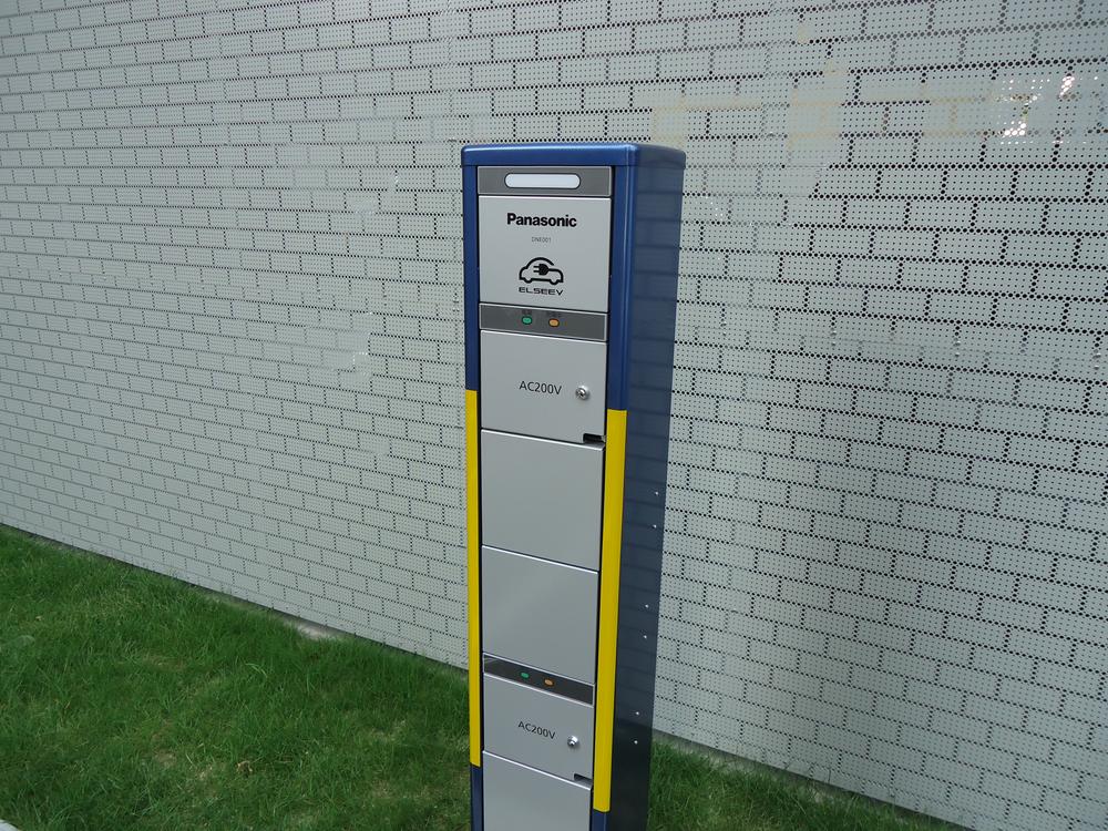 Other common areas. Electric vehicle charging plug (on-site parking) ※ It's owners also safe electric car.