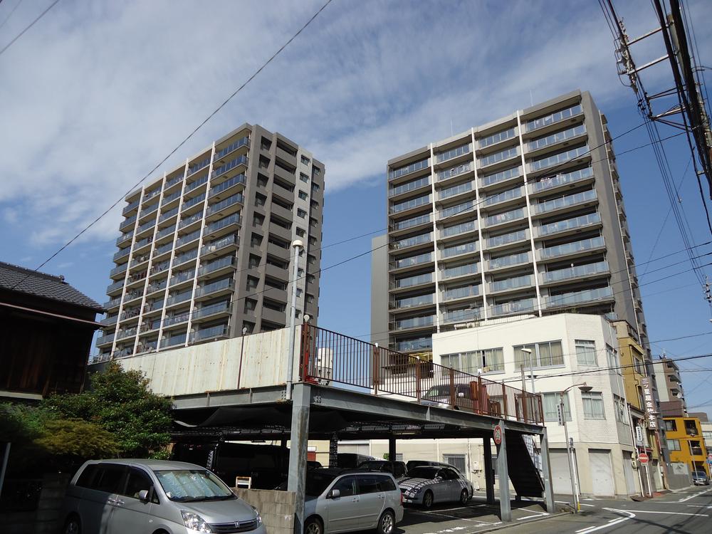 Local appearance photo. It has a two-Token structure. This room is the right-hand side of the Castle wing building look at the pictures. (10 May 2011) Shooting