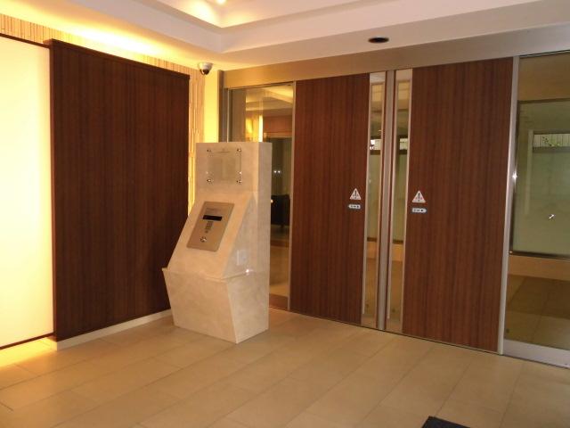 Entrance. This is an automatic lock of peace of mind