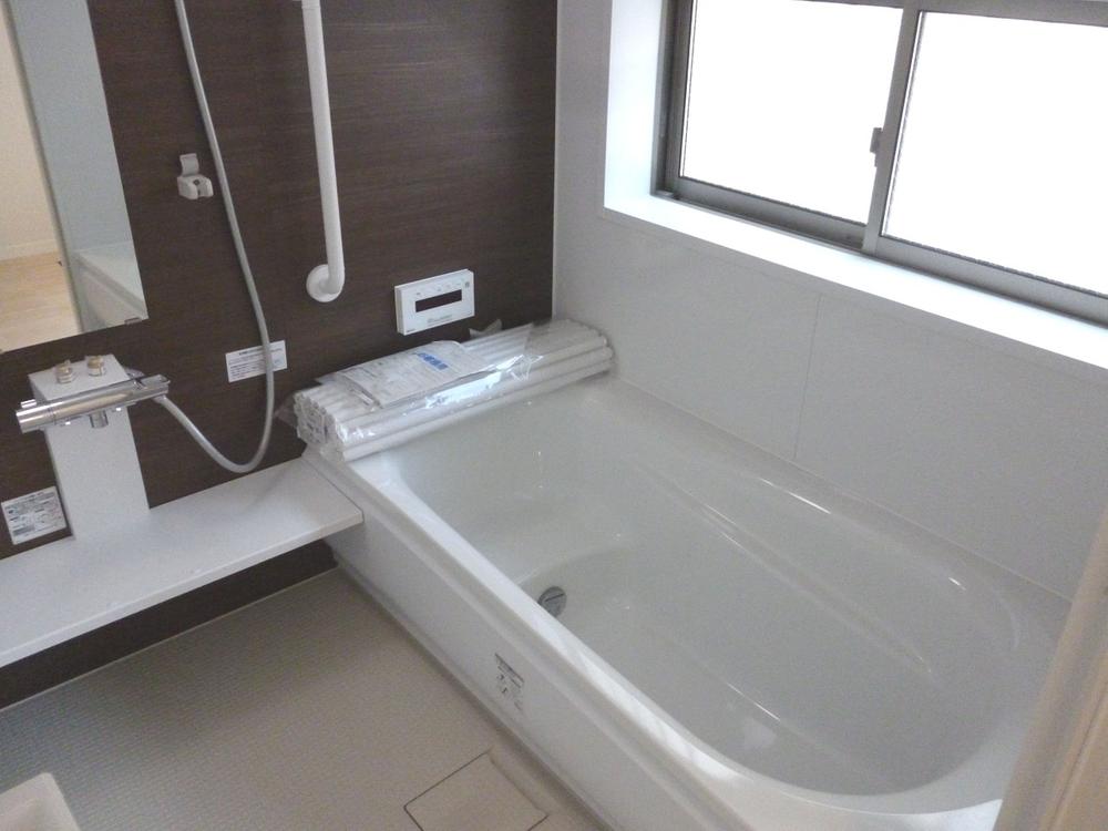 Bathroom. Bathroom 1 tsubo or more size!
