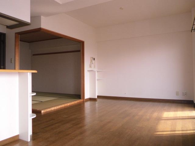 Living. Indoor (11 May 2013) Shooting