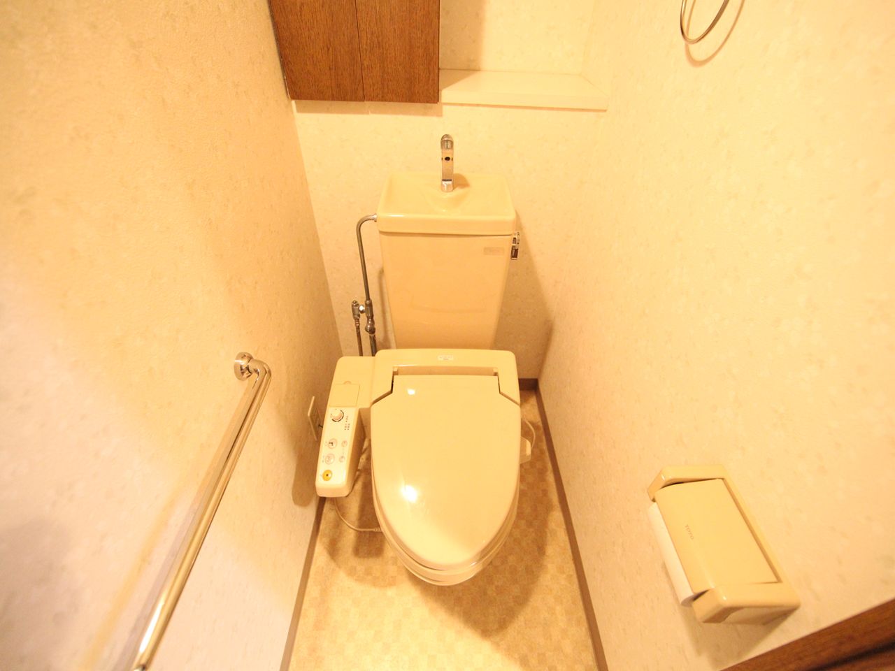 Toilet. Western-style toilet Warm water washing heating toilet seat