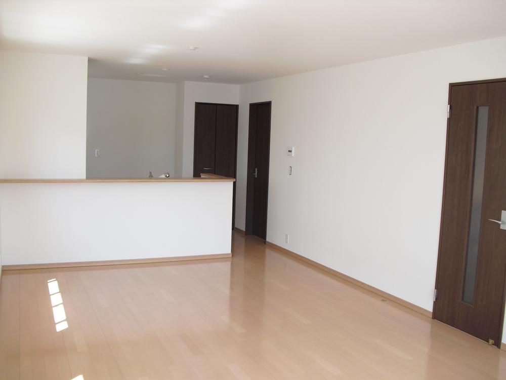 Same specifications photos (living). Same specifications