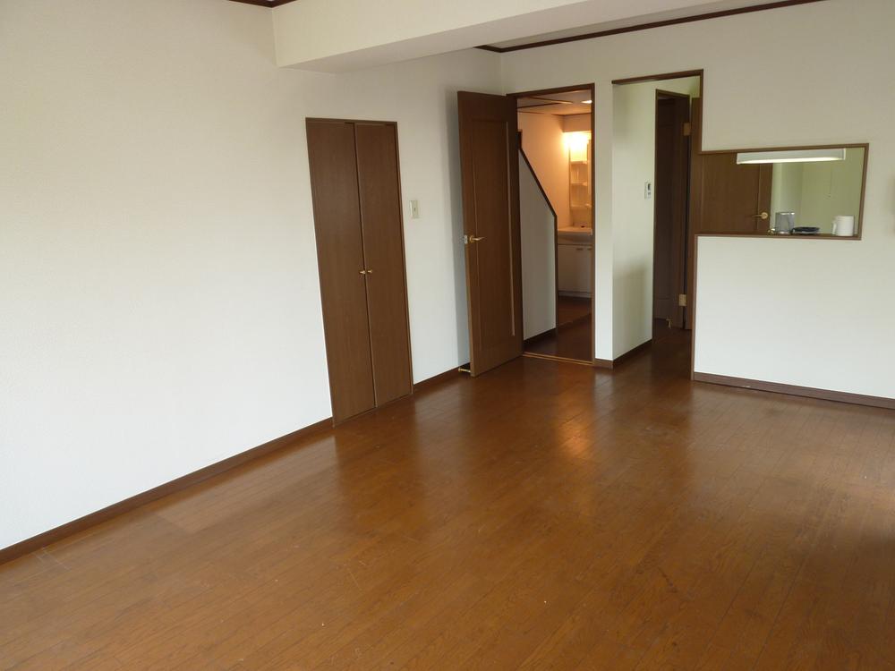 Living. Room (May 2013) Shooting