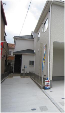 Local appearance photo. Building 2 Local (10 May 2013) Shooting