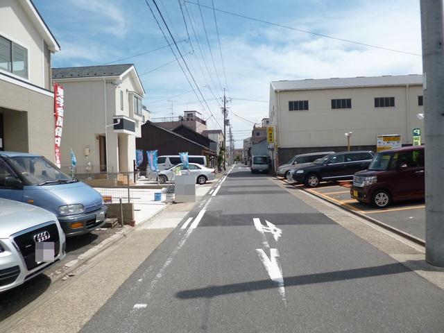Local photos, including front road. Frontal road 2013 July 19 shooting