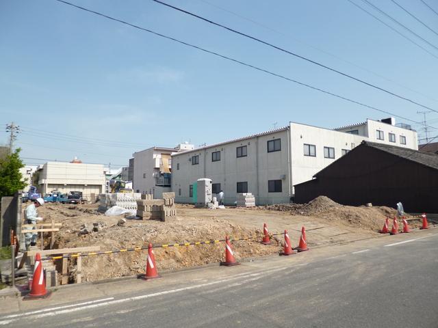 Other local. Vacant lot time 2013 April 4 shooting