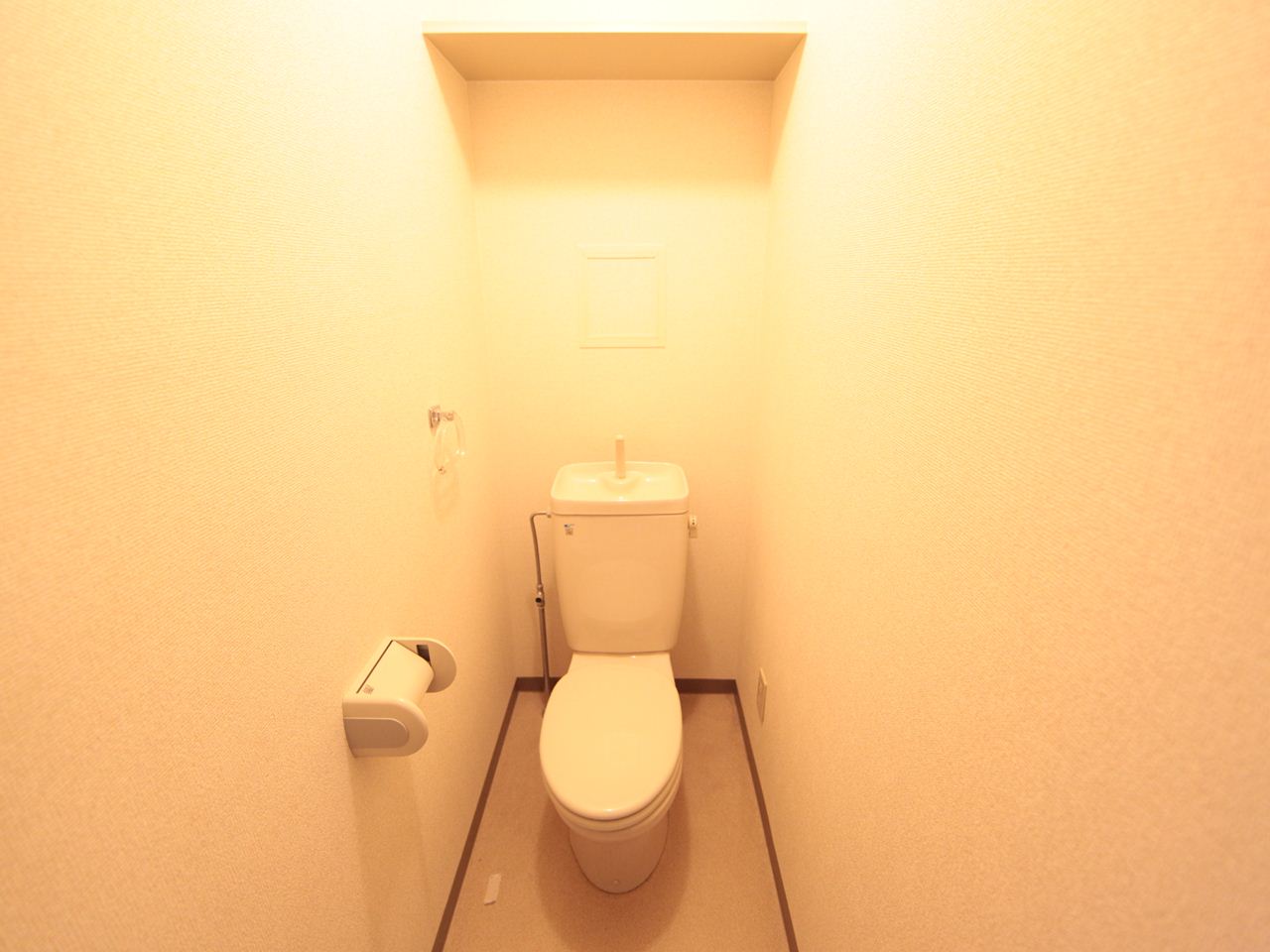 Toilet. Toilet (bath separate toilet) warm water washing toilet seat mounting Allowed