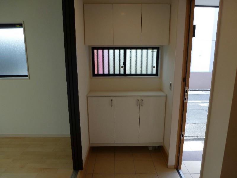 Receipt. 12 / 10 local shooting