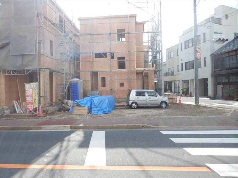 Local appearance photo