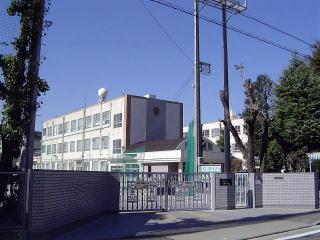Junior high school. 886m to Nagoya Municipal Kitayama junior high school