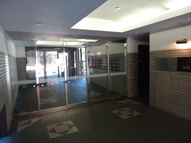 Entrance. There is also a worry courier locker in the absence