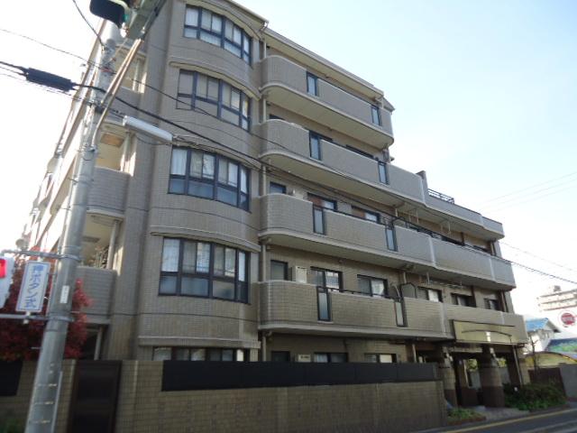 Local appearance photo. 4 is the floor of the corner room.