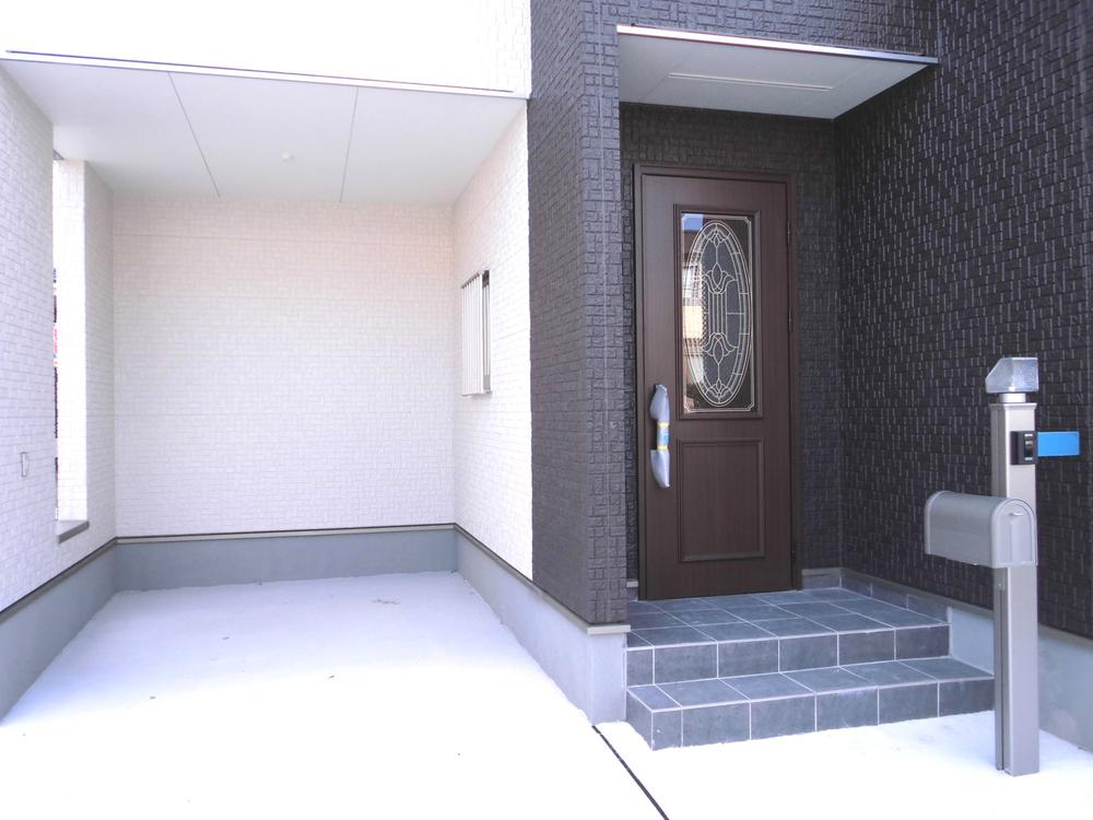 Parking lot. 1 Building (November 2013) Shooting