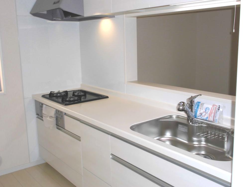 Kitchen. 1 Building (November 2013) Shooting