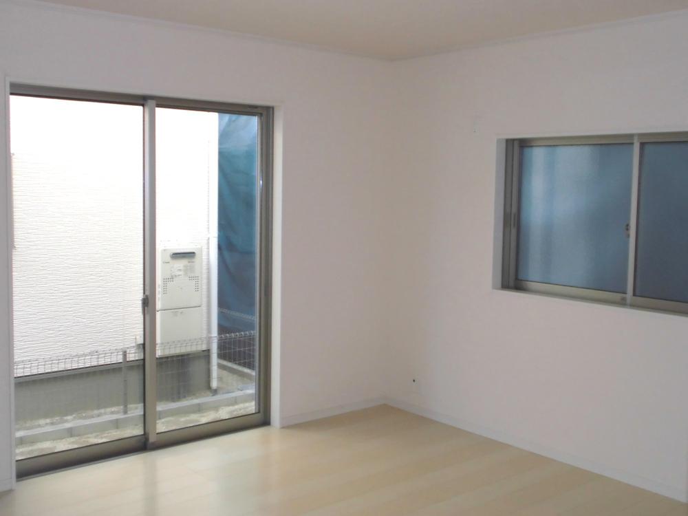 Non-living room. 1 Building (November 2013) Shooting