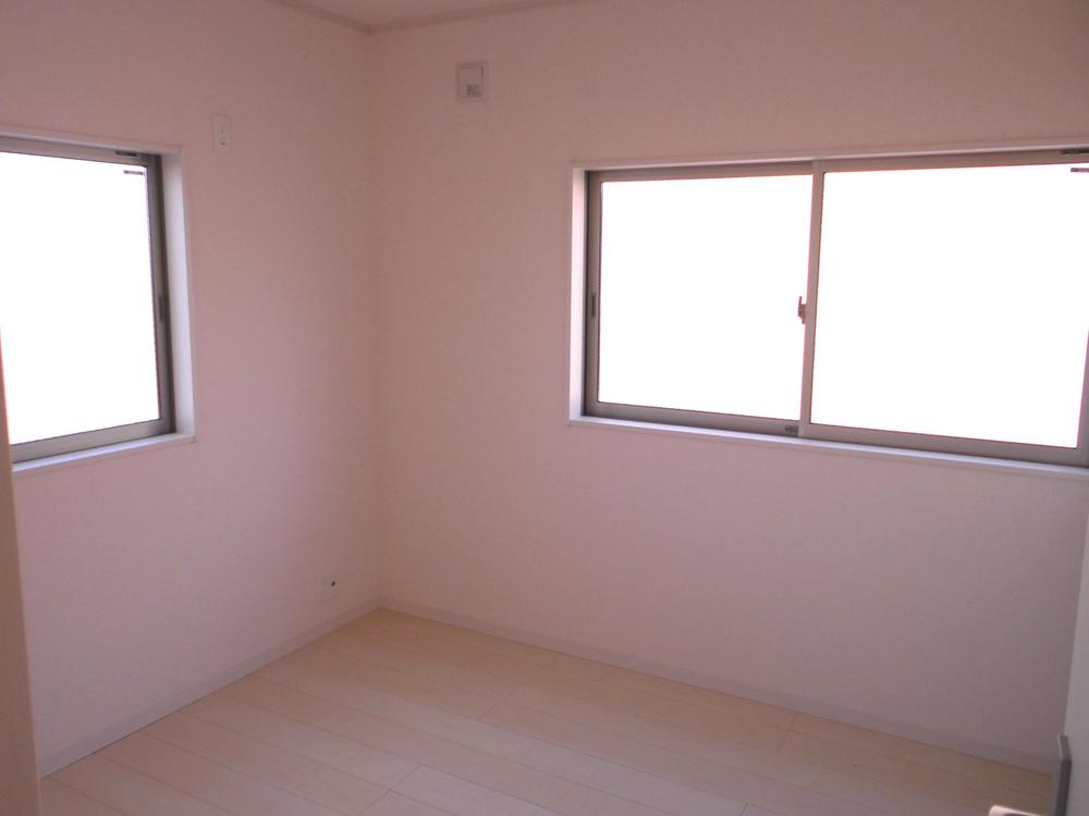 Non-living room. 1 Building (November 2013) Shooting