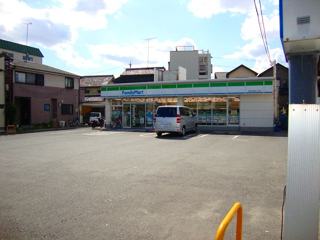 Convenience store. 479m to Family Mart (convenience store)