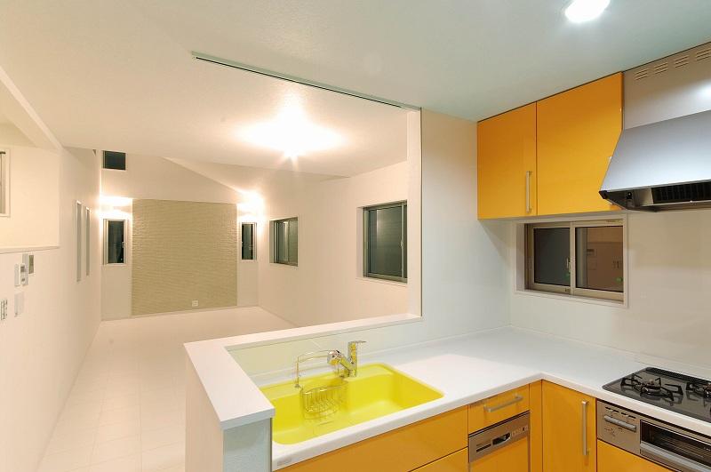 Same specifications photo (kitchen). Same construction company equivalent specification photo