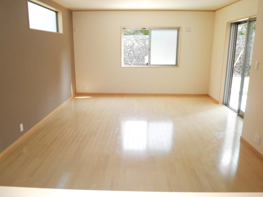 Living. H25. 10 May 30 local shooting