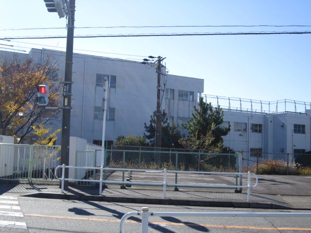 Primary school. Municipal Ikatsu 350m up to elementary school (elementary school)