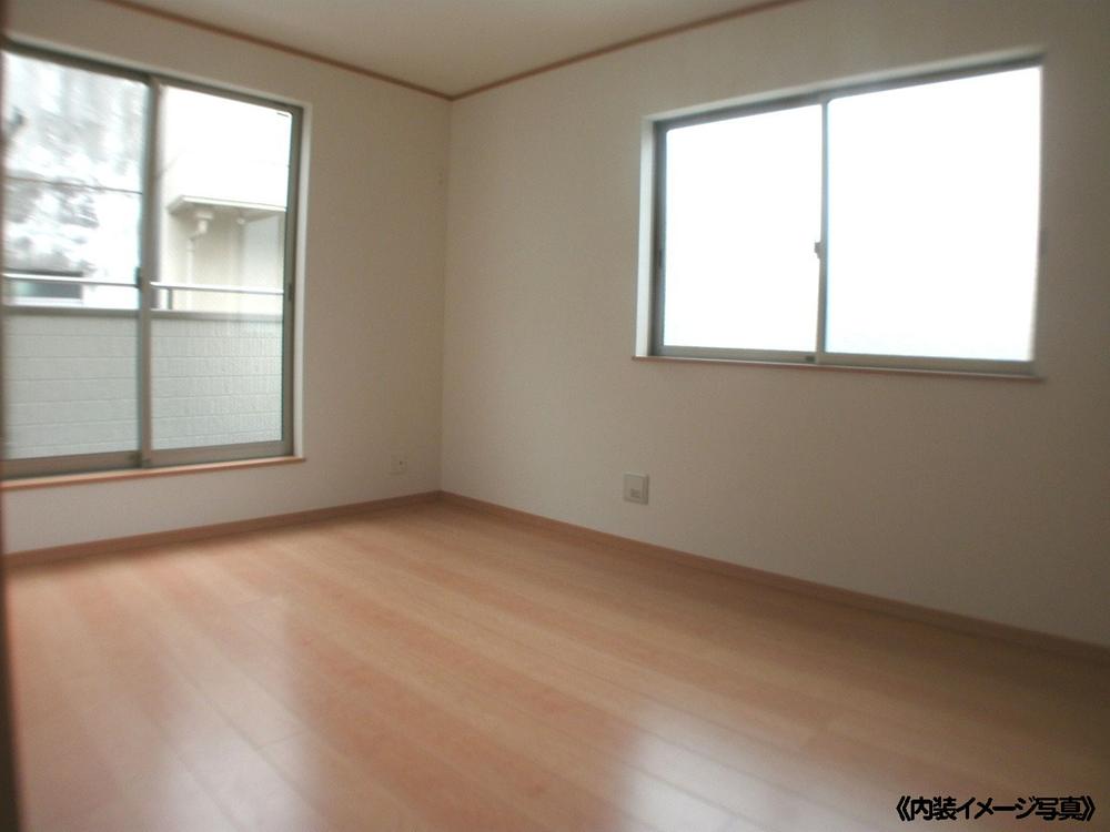 Same specifications photos (Other introspection)