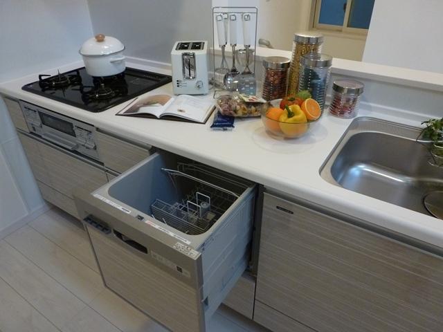 Other. It is the example of construction. It is different from the actual property. 