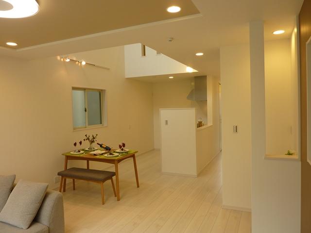 Other. It is the example of construction. It is different from the actual property. 