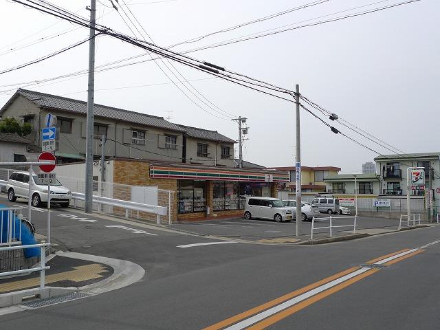 Convenience store. Seven-Eleven Nagoya Kamimura-cho 2-chome (walk about 3 minutes)