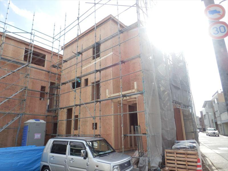 Local appearance photo