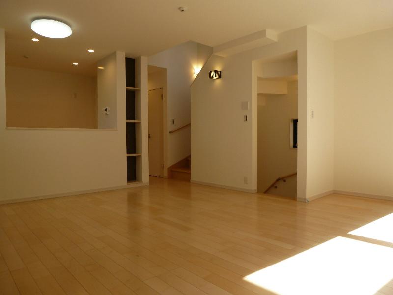 Living. 12 / 10 local shooting