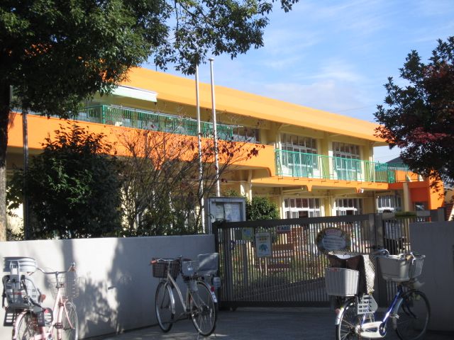 kindergarten ・ Nursery. Showa Zhuang nursery school (kindergarten ・ 580m to the nursery)