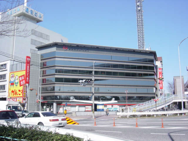 Bank. 640m to Bank of Tokyo-Mitsubishi UFJ (Bank)