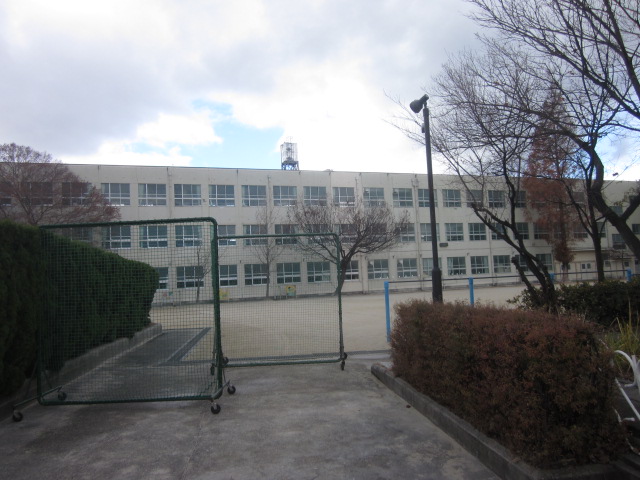 Primary school. 290m to Nagoya Municipal Hiroji elementary school (elementary school)