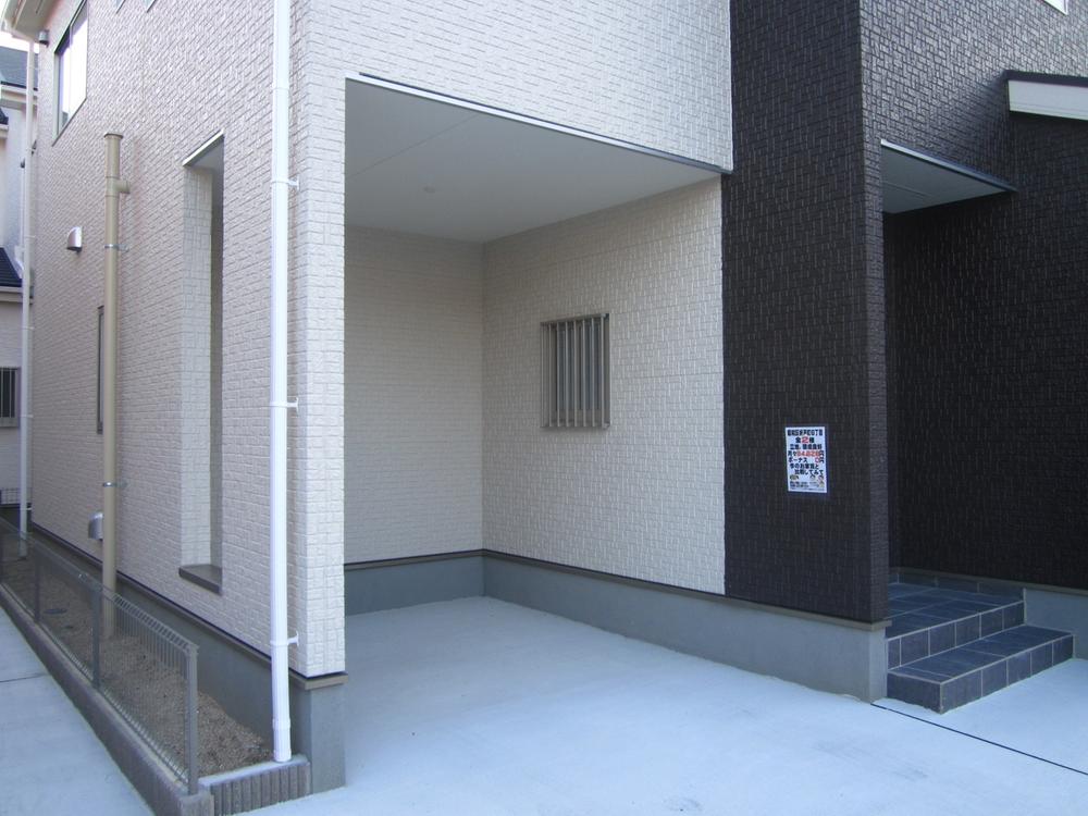 Parking lot. 11 Building