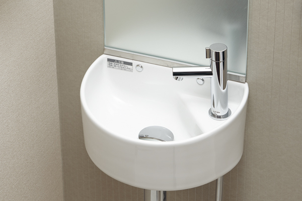 Toilet.  [Mirror with wash-basin] Within the toilet, Set up a separate wash-basin of smart design to fit the space. In with a convenient mirror, It brings the functionality and comfort ※ Type by the different shape (same specifications)