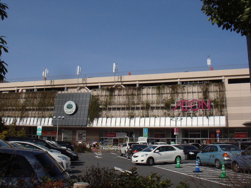 Shopping centre. 830m until ion Town Chikusa