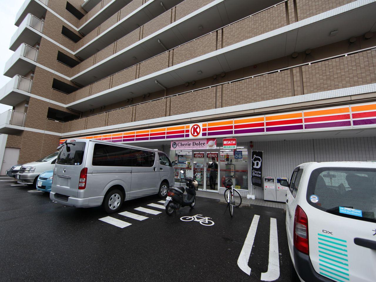 Convenience store. 265m to Circle K Kagamiiketori store (convenience store)