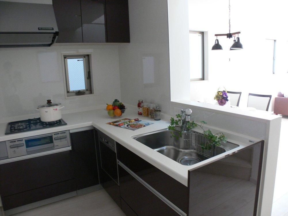 Kitchen. E Building room (November 2013) Shooting