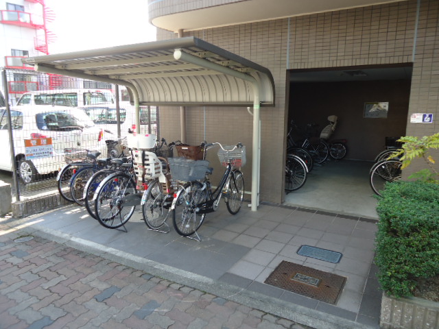 Building appearance. Bicycle-parking space