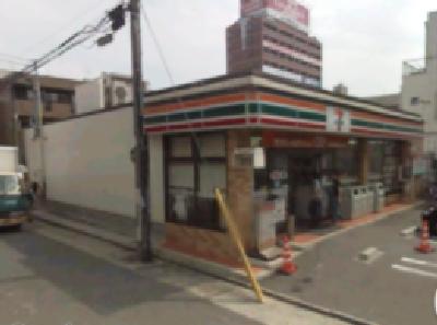 Convenience store. Seven-Eleven (convenience store) to 350m