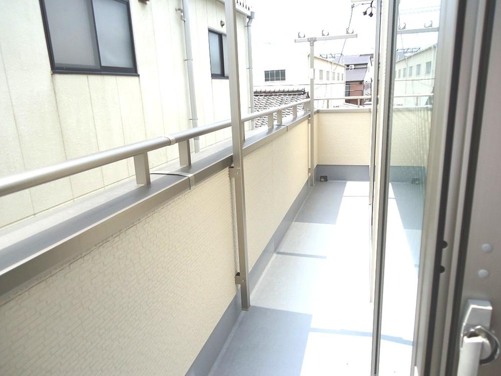 Balcony. Local (August 2013) Shooting