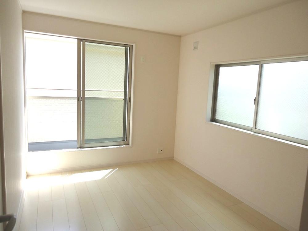 Non-living room. Room (August 2013) Shooting