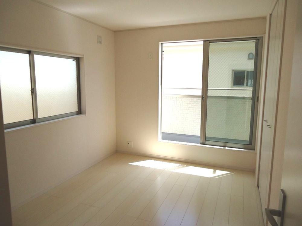 Non-living room. Room (August 2013) Shooting